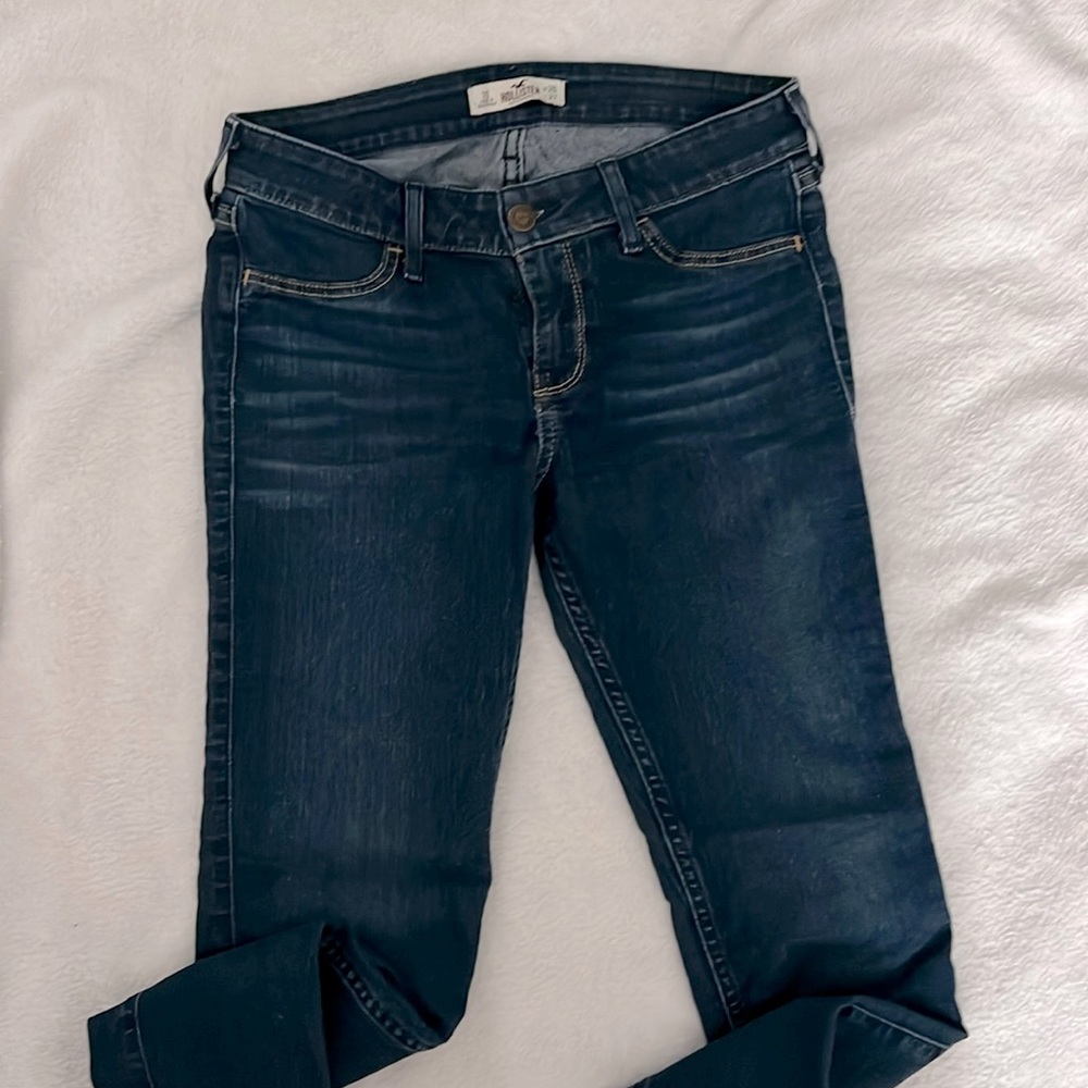 Hollister size 3/26 skinny jeans